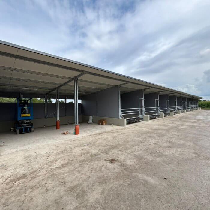 12 Kälberställe in Deutschland mit Service-Einheiten